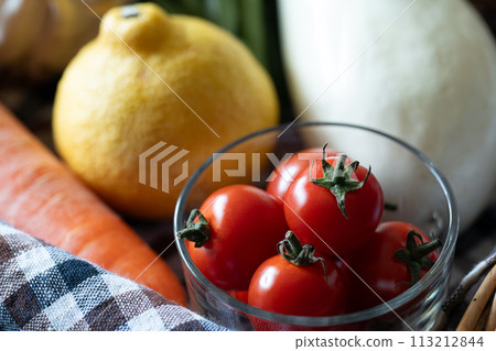 蔬菜在籃子裡 113212844