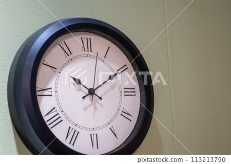 Simple watch 113213790