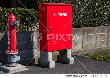 街角的室外消防栓 113214154