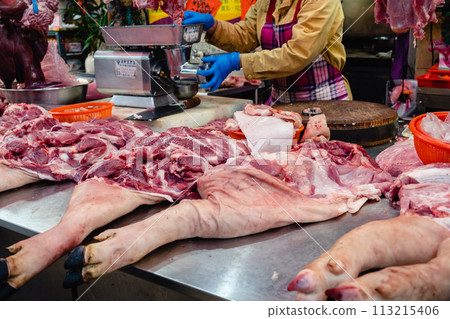 Taiwan Wet Market Market Pork Pig Feet Taiwan Wet Market Market Pork Pig Feet 113215406
