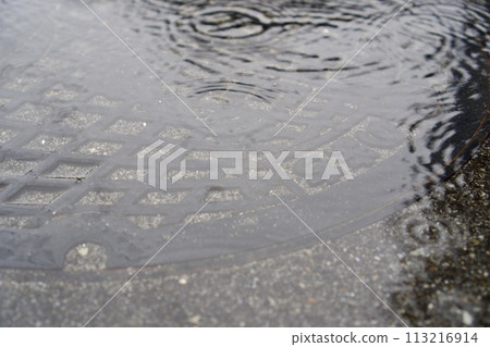 在下雨天的沙井 113216914