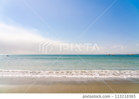 美麗的大海和清新的天空 113218365