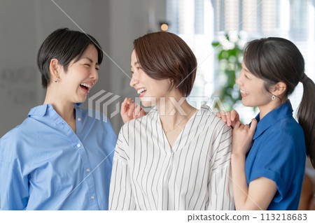 3 women with a smile 3 women with a smile 113218683