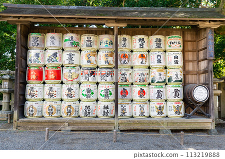 石清水八幡宮、京都府八幡市八幡高坊、還願酒桶 113219888