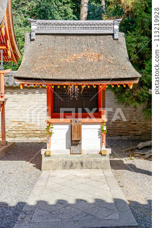 Itosha Shrine, a sub-shrine of Iwashimizu Hachimangu Shrine in Yawatatakabo, Yawata City, Kyoto Prefecture 113219928
