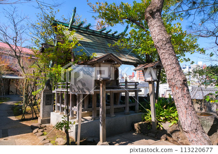Soreisha Shrine in the precincts of Suga Shrine, Shinjuku-ku, Tokyo Soreisha Shrine in the precincts of Suga Shrine, Shinjuku-ku, Tokyo 113220677