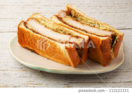 Cutlet sandwich 113221151