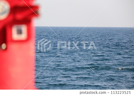 Sea view from the breakwater 113223525