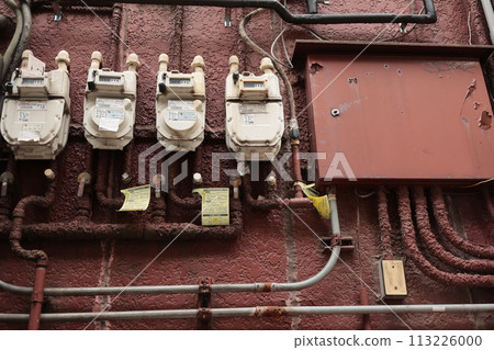 Gas meter in multi-tenant building 113226000