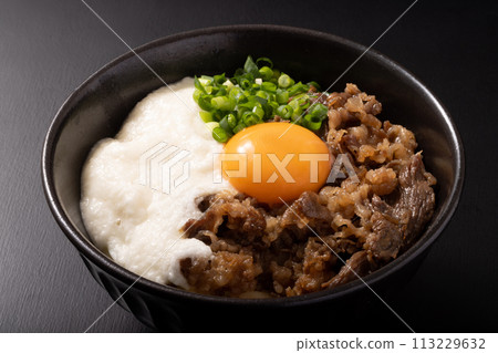 Beef, grated egg, bukkake udon Beef, grated egg, bukkake udon 113229632