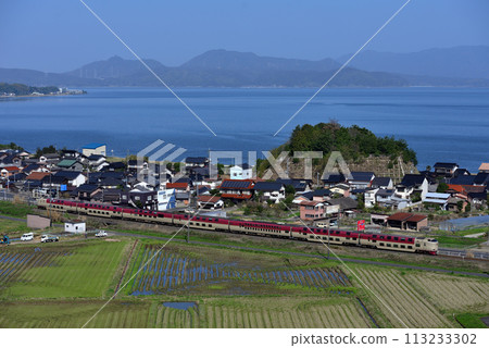 山陰本線運行的285系列臥舖特快Sunrise Izumo 113233302