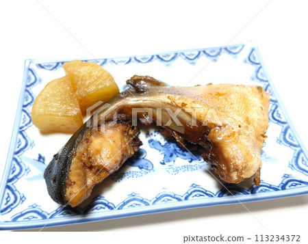 美味的水煮鰤魚和蘿蔔 113234372