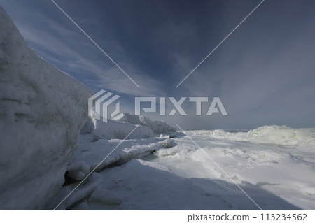 Ice cliff scenery at Ikushina Coast, Hokkaido 113234562