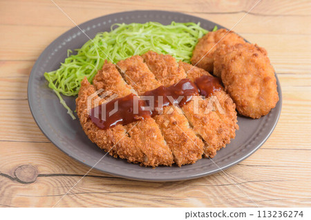 各種炸丸子和炸雞 113236274