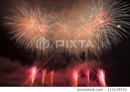 Kawarago Coast Fireworks Wide S 113239332