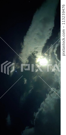 The appearance of the sky with beautiful clouds and the moon on a very quiet night 113239476