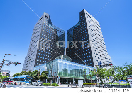 川崎市的城市景觀，仰望摩天大樓「固體廣場」[神奈川縣] 113241539