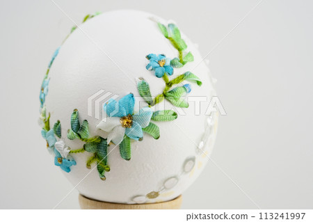 lavender background postcard baner calendar empty space holiday easter eggs embroidery ribbons on eggshell krashanka 113241997