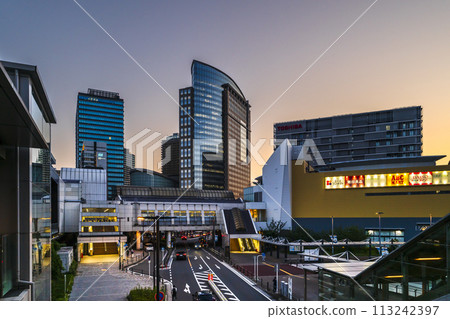 JR川崎站西口城市夜景【神奈川縣川崎市】 113242397