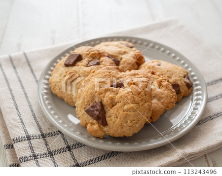 Homemade nut chocolate oatmeal cookies Homemade nut chocolate oatmeal cookies 113243496