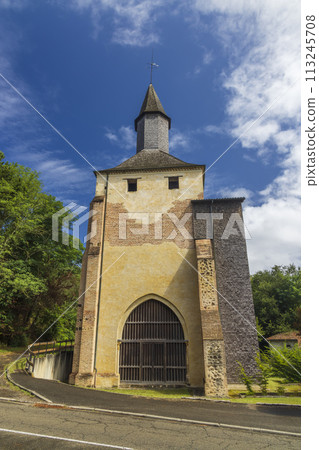 Clocher porche de Mimizan, UNESCO site, Camino de Santiago, New Aquitaine, France 113245708