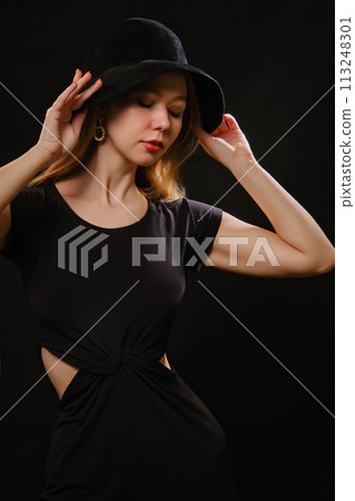 woman in hat woman in hat 113248301