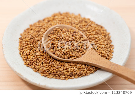 Golden sesame (roasted golden sesame) 113248709