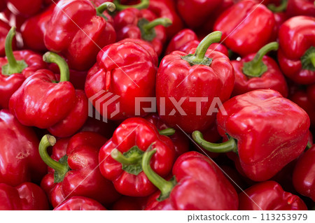 Red pepper on market counter 113253979