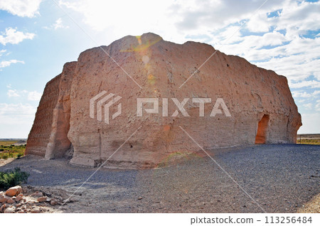 Silk Road China Gansu Province Hexi Corridor Yumen Pass Ruins Silk Road China Gansu Province Hexi Corridor Yumen Pass Ruins 113256484