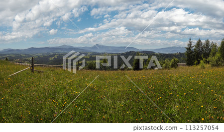 Summer Chornohora massiv mountains scenery view from Sevenei hill (near Yablunytsia pass, Carpathians, Ukraine.) Summer Chornohora massiv mountains scenery view from Sevenei hill (near Yablunytsia pass, Carpathians, Ukraine.) 113257054