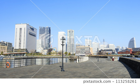 Minato Mirai seen from the large pier 113258261