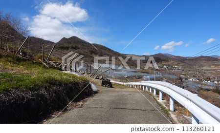 丘陵田野和農場道路 丘陵田野和農場道路 113260121