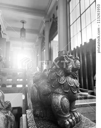 充滿歷史感的雕塑-築地本願寺 充滿歷史感的雕塑-築地本願寺 113263950