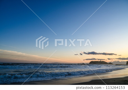 Shonan Enoshima and Shichirigahama Beach at sunset Shonan Enoshima and Shichirigahama Beach at sunset 113264153