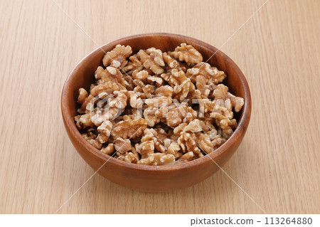Walnut  113264880