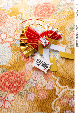新年裝飾品和日本圖案布 新年裝飾品和日本圖案布 113267805