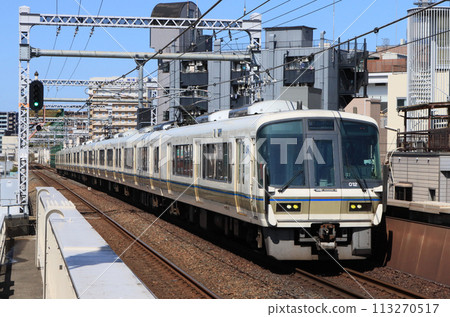Osaka Loop Line, 221 Series Yamatoji Rapid Train running near Taisho Station 113270517