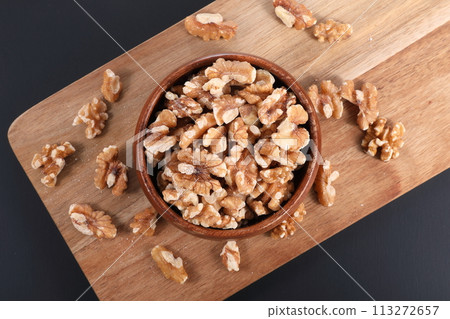 Walnut Walnut 113272657