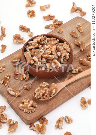 More walnuts 113279204