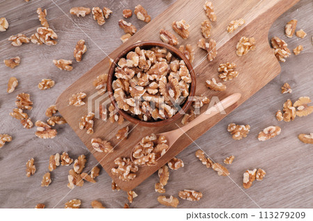 More walnuts 113279209