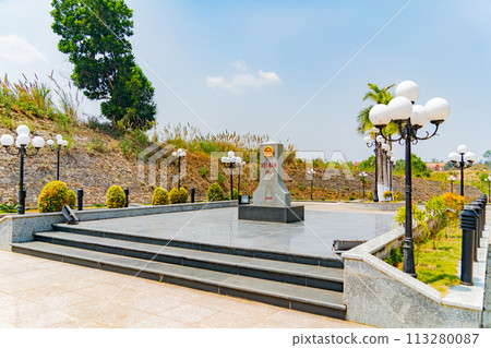 Park and monument. Park and monument. 113280087