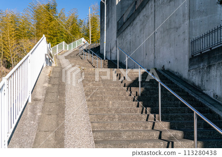 Residential area with a slope 113280438