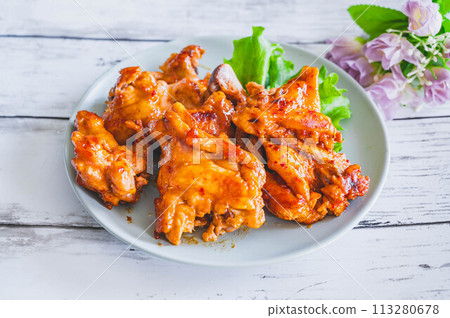 Grilled Yangnyeom Chicken 113280678