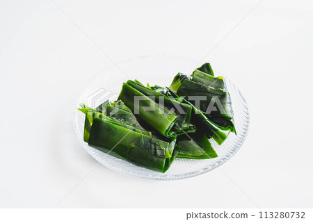 New kombu sprouts 113280732