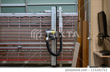 Sawing machine for wood. Repair concept 113282722