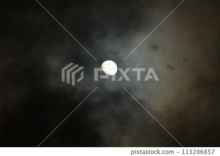 月齡:10.2 敖包月雲間、夕月 月齡:10.2 敖包月雲間、夕月 113286857