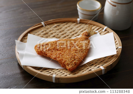 Fried horse mackerel and sake 113288348