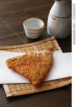 Fried horse mackerel and sake Fried horse mackerel and sake 113288353