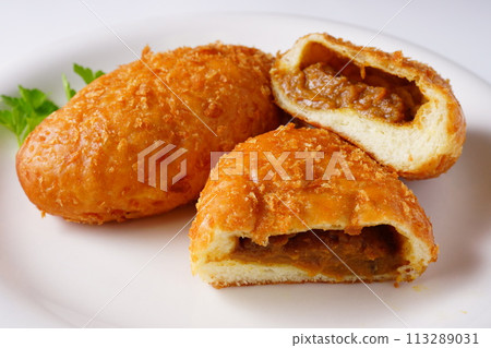 Curry bread side dish bread Curry bread side dish bread 113289031