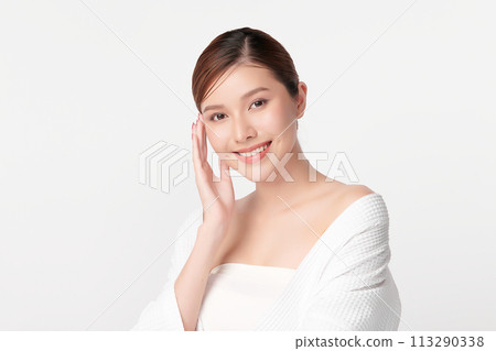 Beautiful young asian woman with clean fresh skin on white background, Face care, Facial treatment, Cosmetology, beauty and spa, Asian women portrait. 113290338